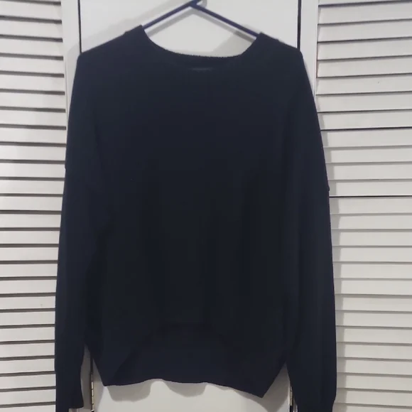 Black Quince 100% Cotton Sweater - Picture 1 of 3